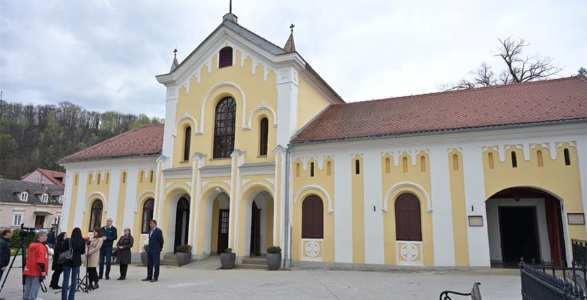 Počela sanacija oslika u Kapelici Svih svetih na Dubovcu -  Grad dobio sredstva od Karlovačke županije, radovi gotovi do kraja lipnja